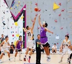 说实话，湖人这套阵容前段时间的防守是季后赛级别的…