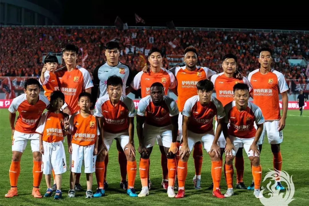 充足的国际 充足的国际